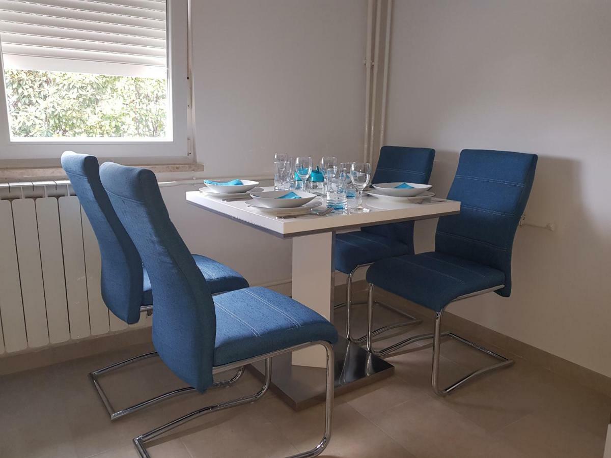 Vigo Apartman Pula Buitenkant foto