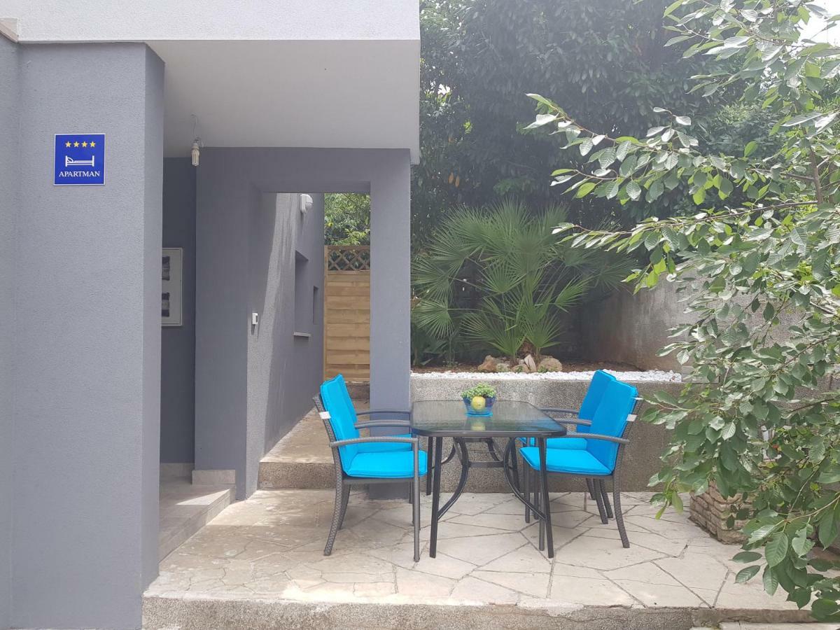 Vigo Apartman Pula Buitenkant foto